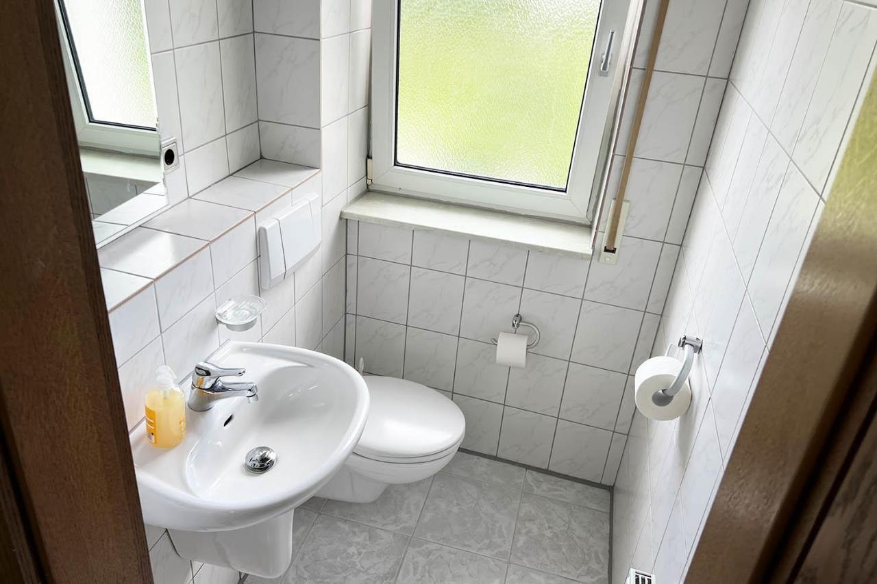 Cozy Worker Apartments Niederkassel Exterior photo